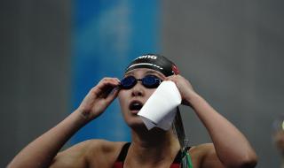 女子100米仰泳决赛 女子100米仰泳决赛